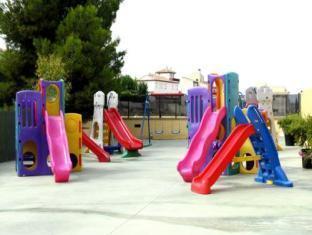 Cerezos Hotel 3*