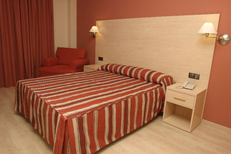 Hotel Crisol La Selva 3*