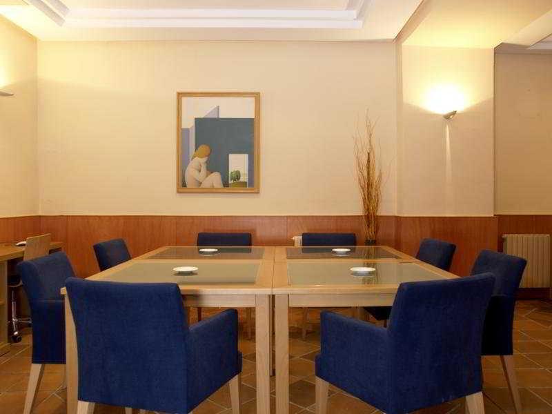 Sauce Hotel
