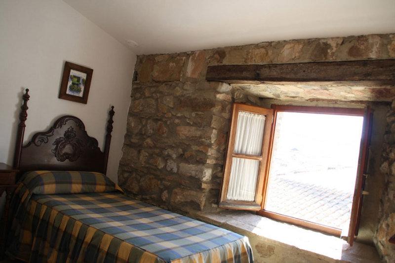 Tugasa La Hotel 2*