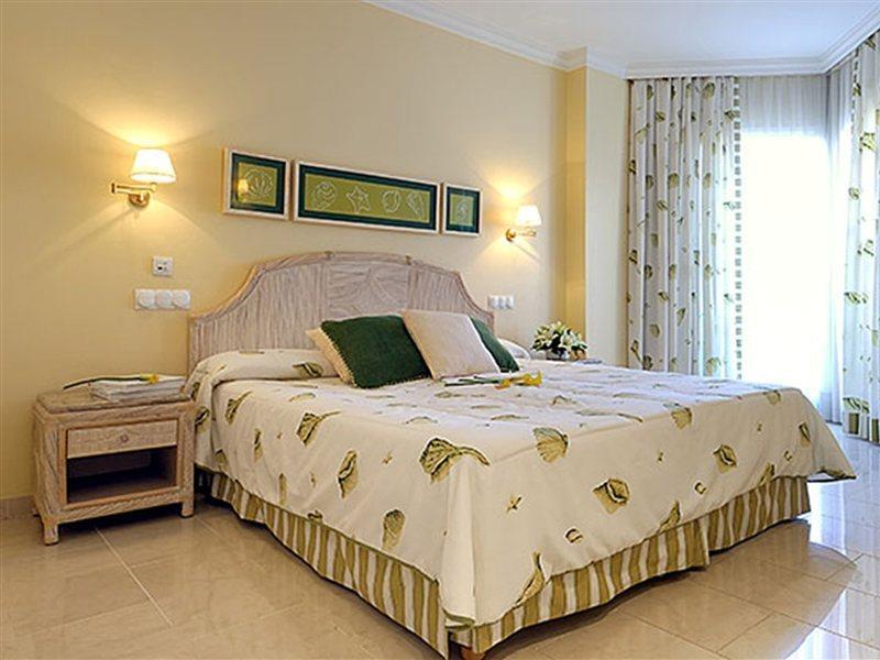 Nova & Golf Hotel 4*