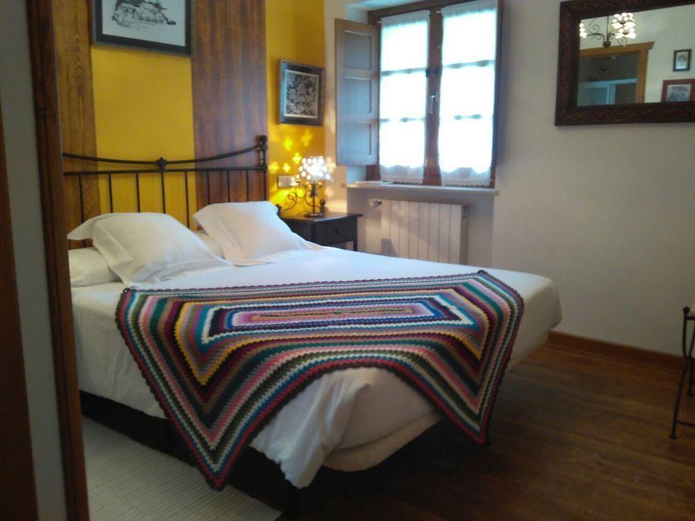 La Pumarada De Limes I Country house *