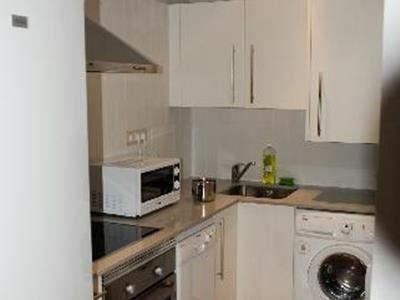 Amister Apartment *