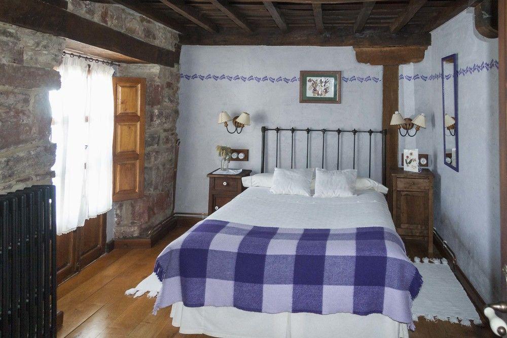 La Trebede 2* Perrozo