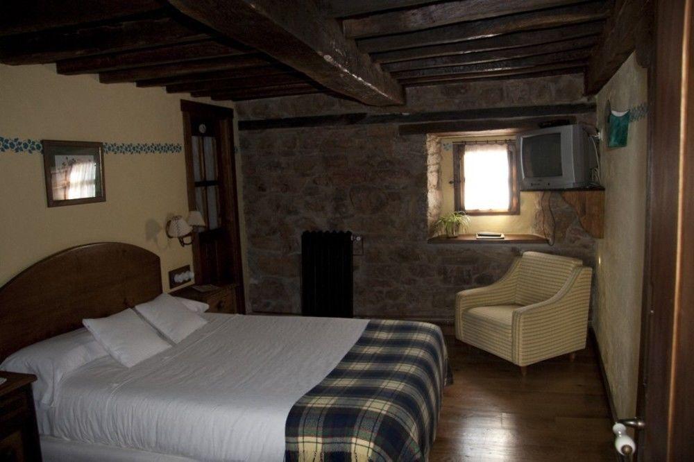 La Trebede Inn 2*