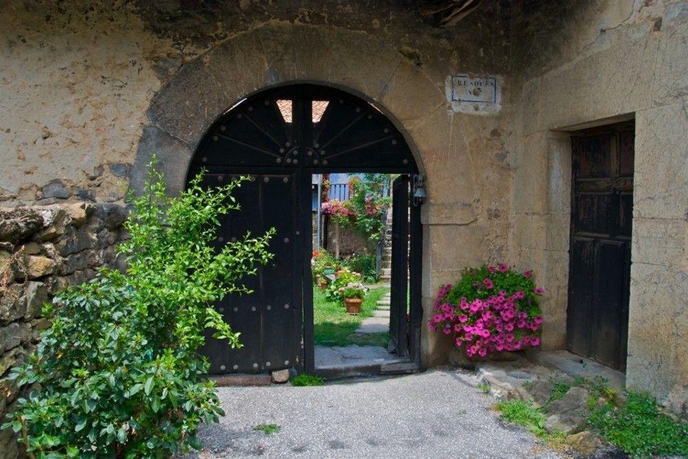 La Trebede 2* Perrozo