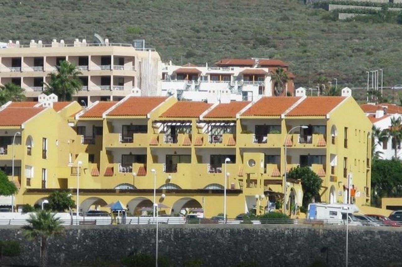 Albatros Apartahotel *