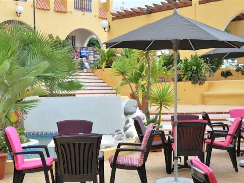 Albatros Apartahotel