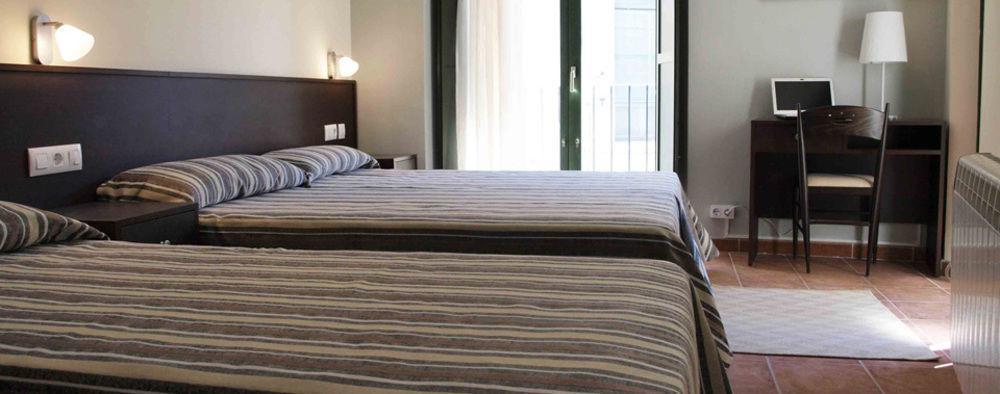 3 Arcs Hotel Besalu