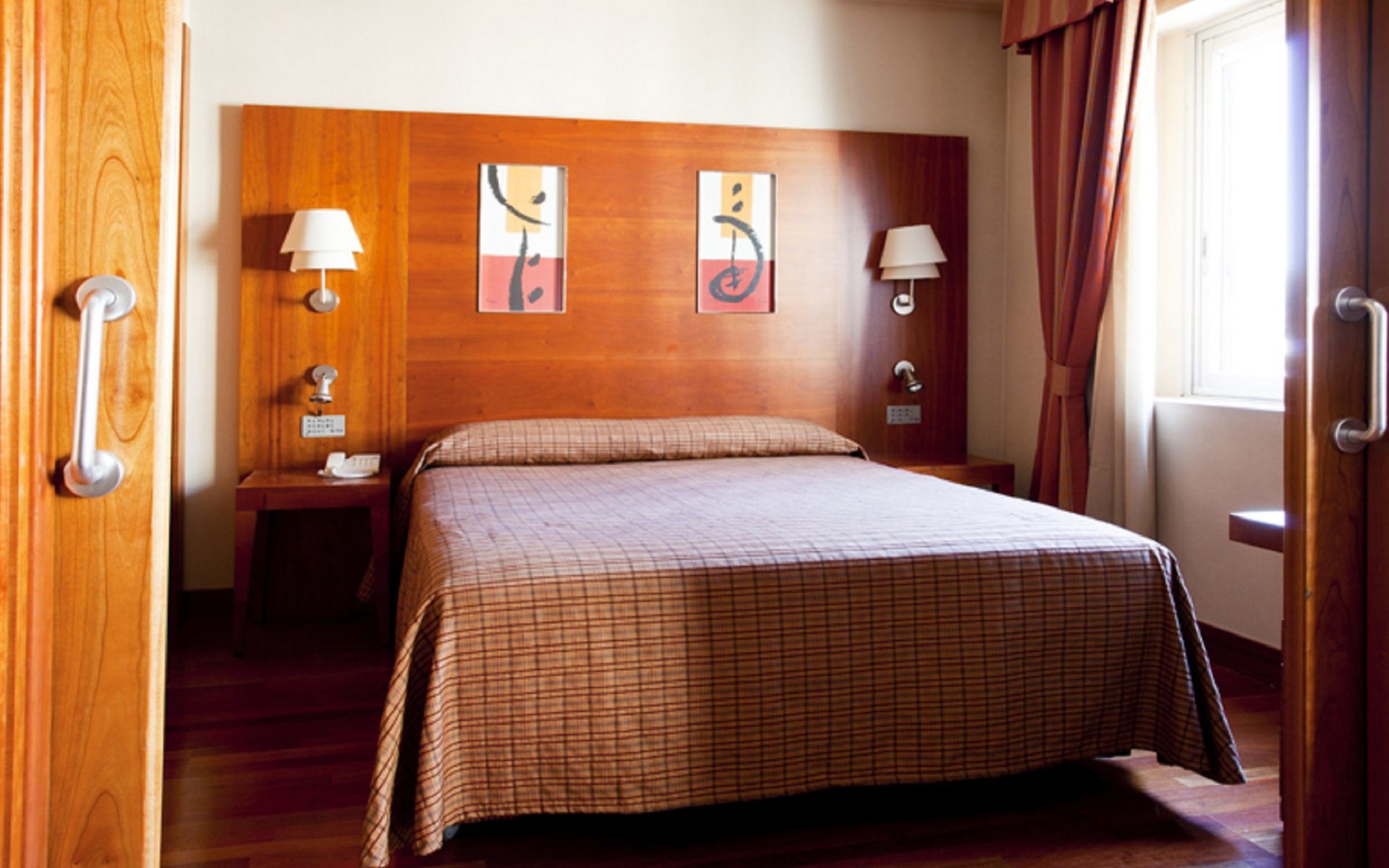 Nh Collection Colón Hotel 4*