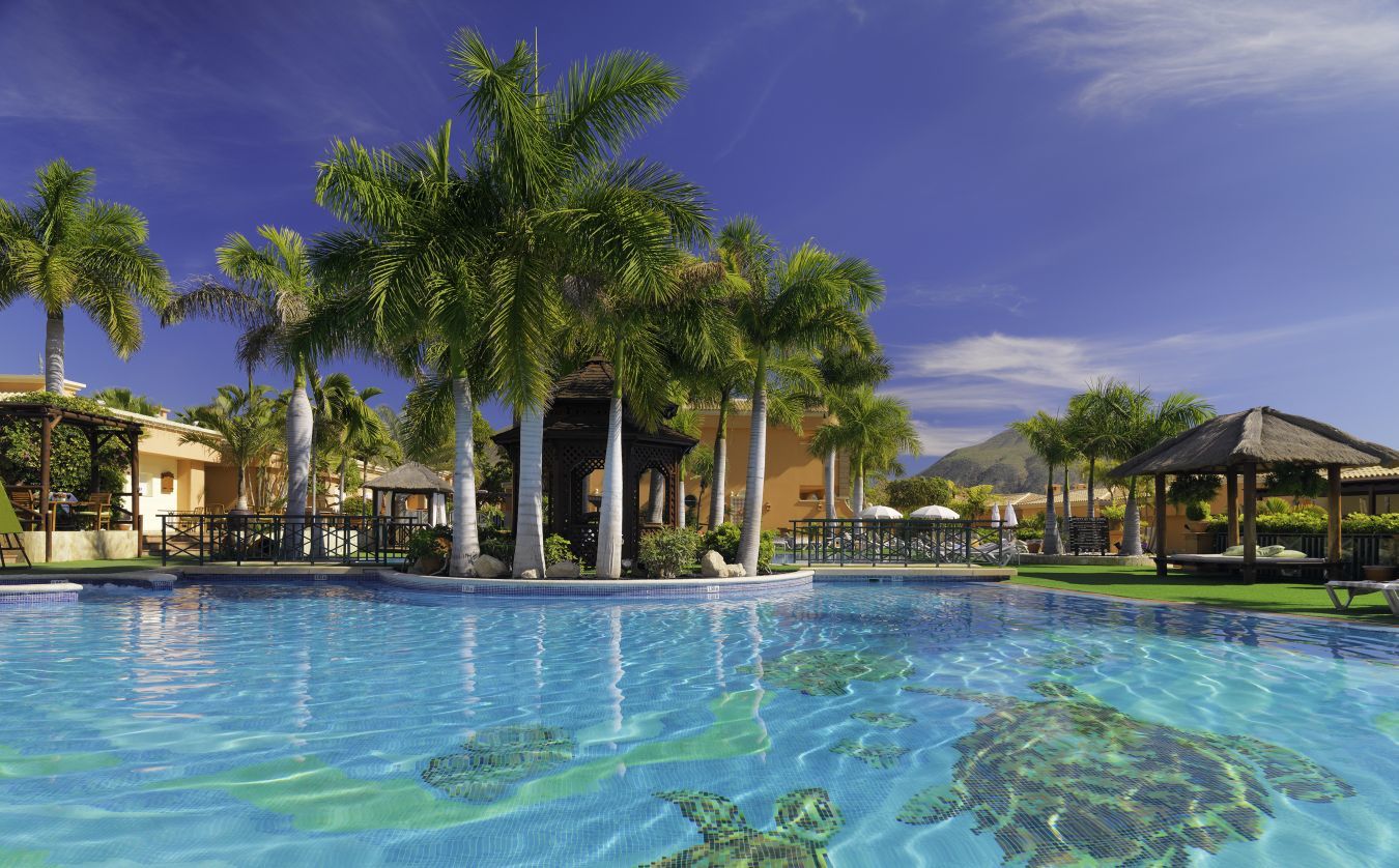 Garden Eco & Hotel 4*