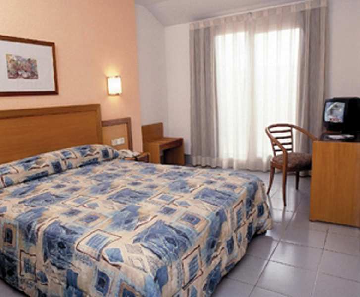 Cisneros 3* Alcala de Henares