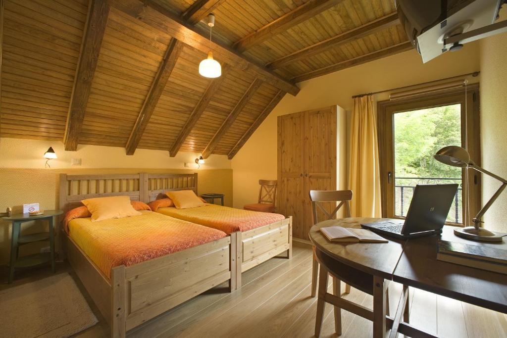 Hotel Rural Besaro - Selva De Irati