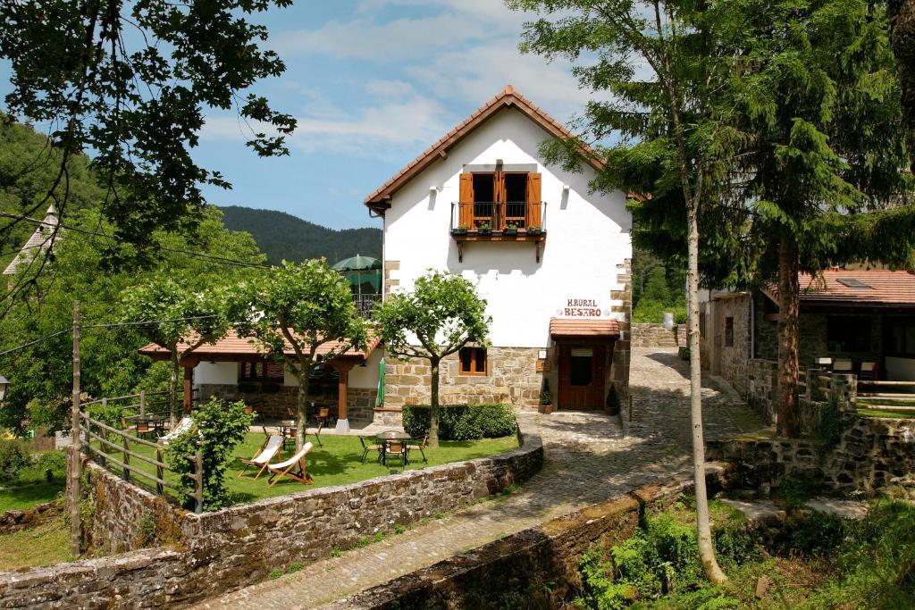 Rural Besaro - Selva De Irati Izalzu