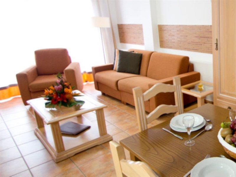 Royal Sunset Club Apartahotel 3*