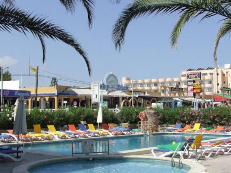 Bahia De San Antonio Apartahotel