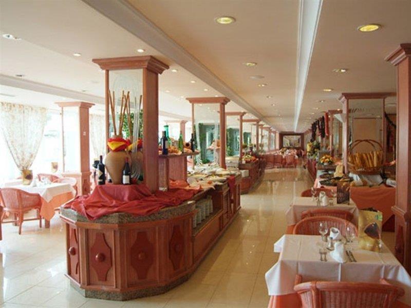 Grupotel Cala San Vicente 5*