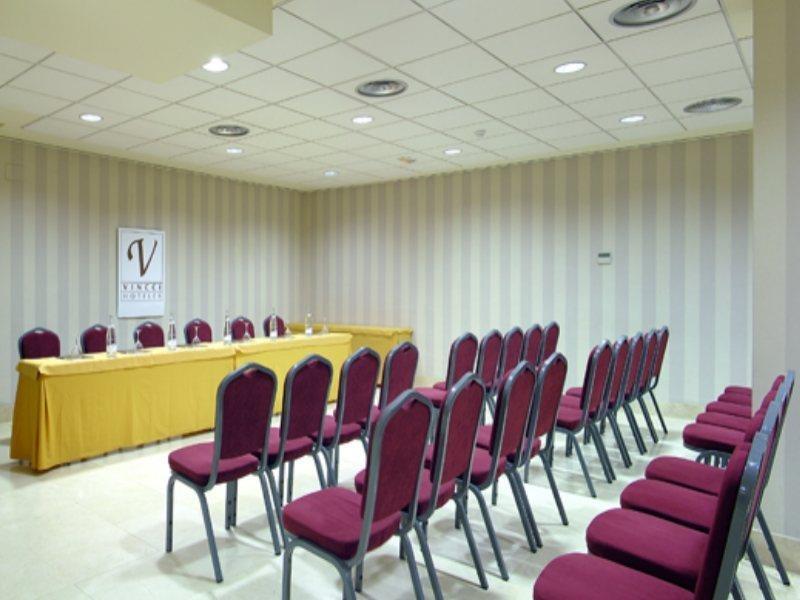 Vincci Lys Hotel 4*