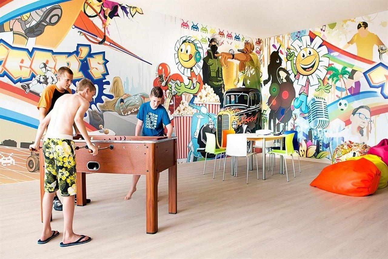 H10 Mediterranean Village 4*