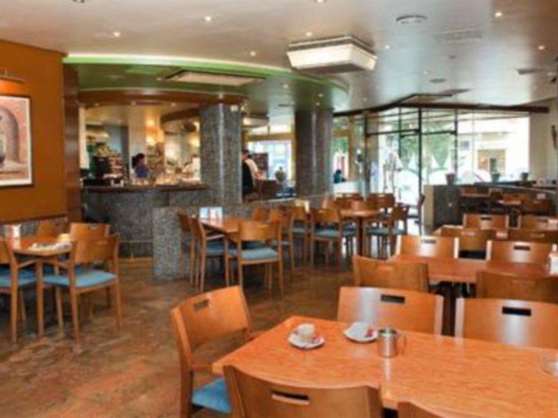 Port Eugeni Hotel 4*