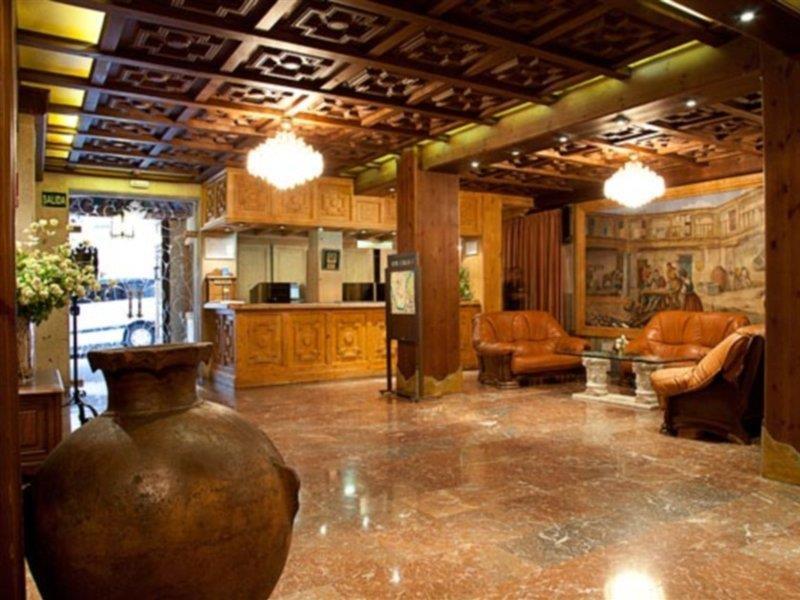 Carlos V Hotel