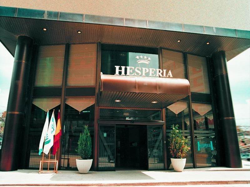Hesperia 4*