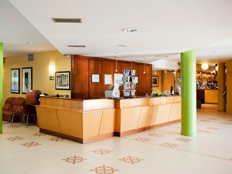 Rey Arturo Burgos Hotel