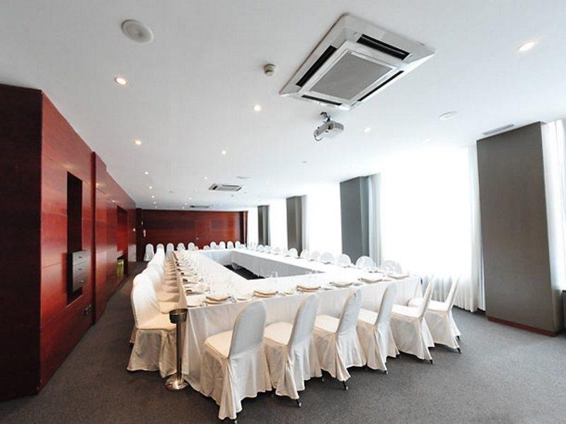 Ac La Rioja By Marriott Hotel 4*