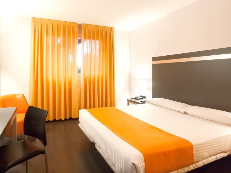 Oviedo 3* Viella (Siero)
