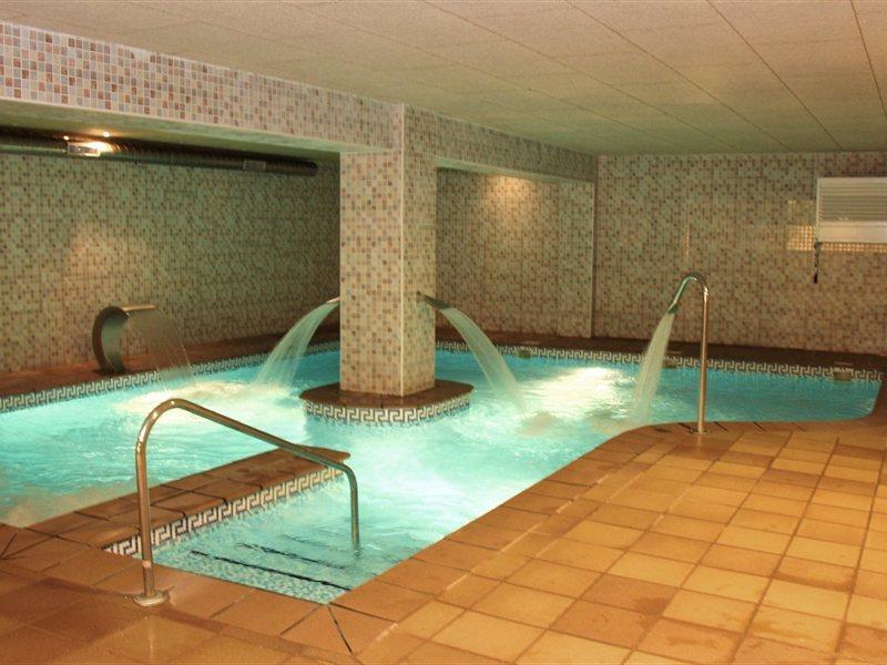 Alcazar Hotel