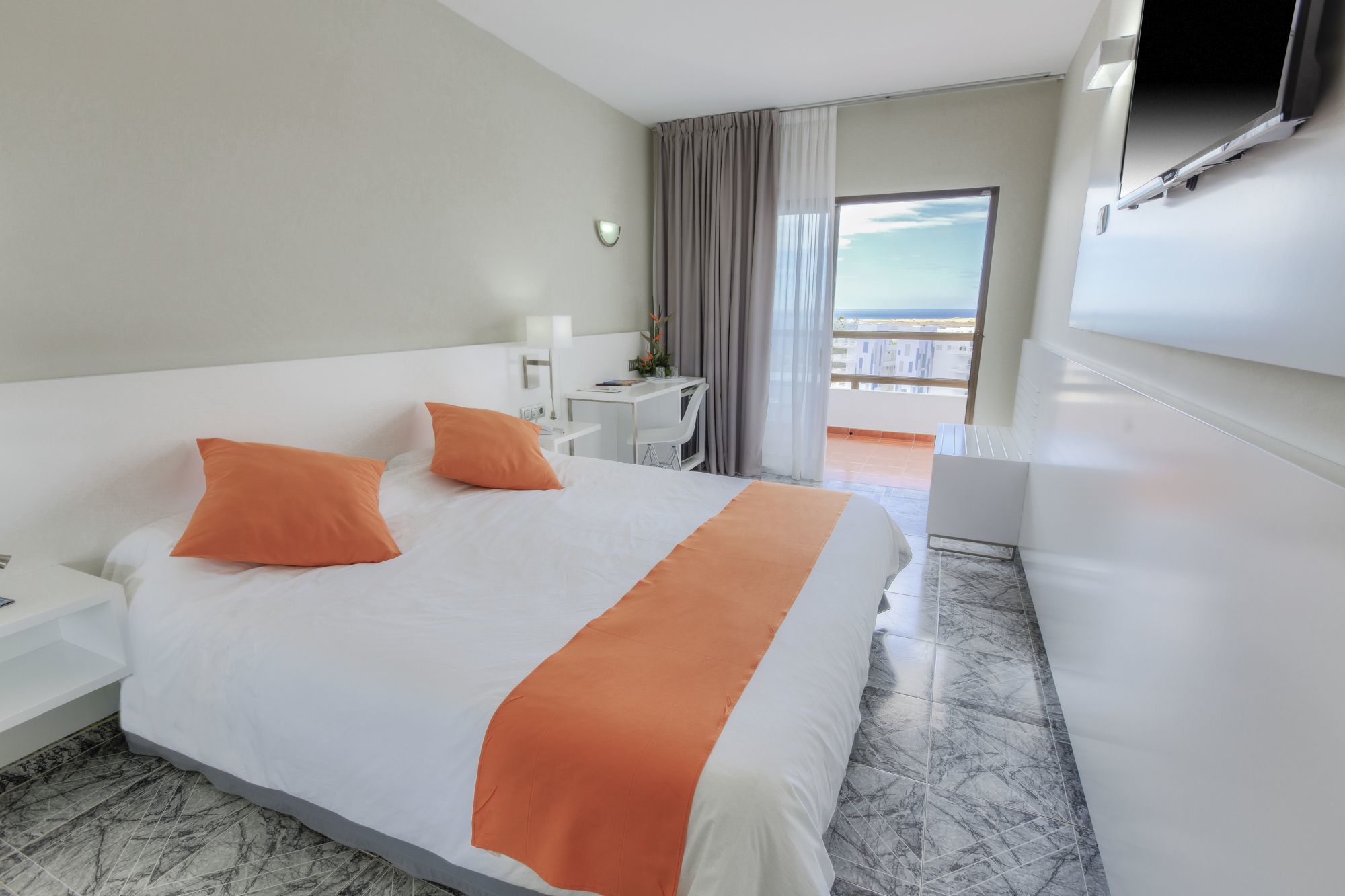 Hotel Caserio 4*