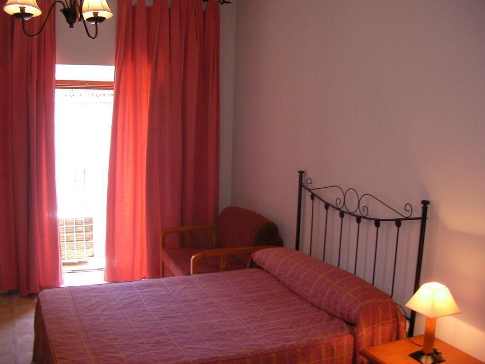 Guest house Hostal Trujillo