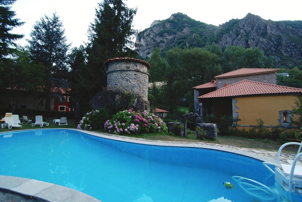 Hotel Y Ar Palacio Flórez Estrada 2*