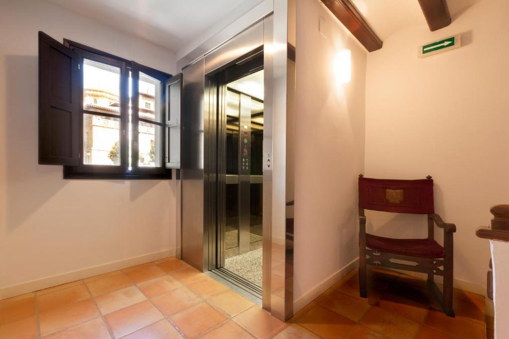 Hotel Hospederia De Alesves 3*