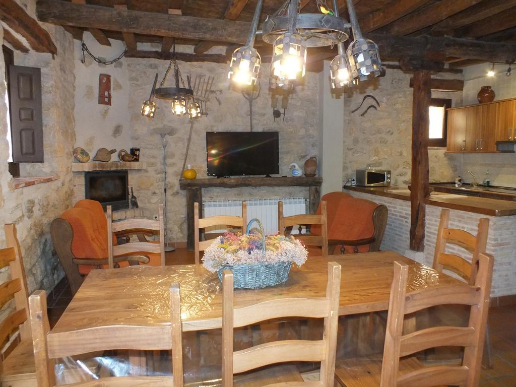 Casas Del Duraton Uruenas