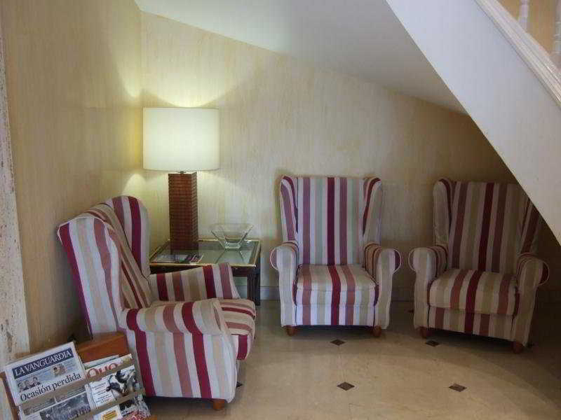 Apartment Chic! By Alegria *