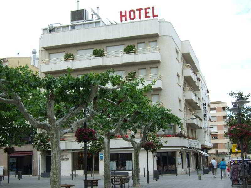 Chic! By Alegria Cambrils