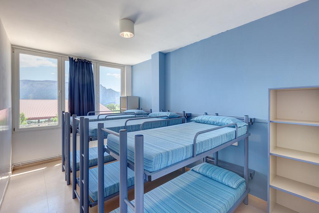 Hostel Montsec-mur *
