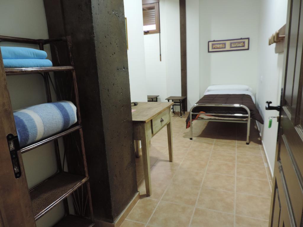 Hostel Santo Tomas De Canterbury *