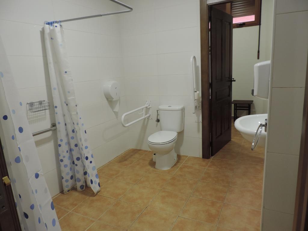 Santo Tomas De Canterbury Hostel *