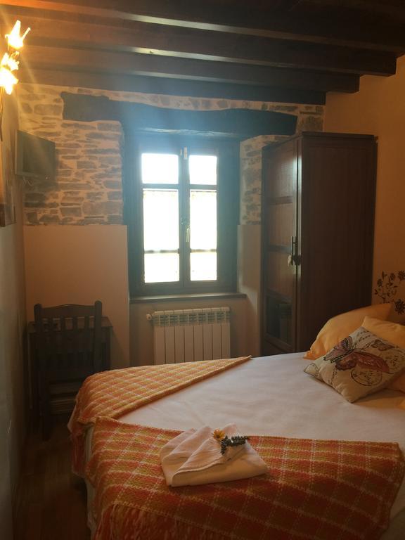 Country house Os Tres Teixos San Acisclo