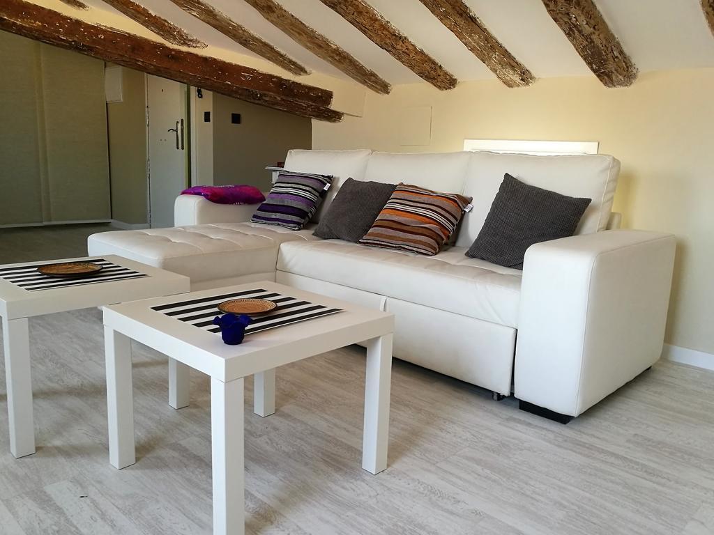 18 Torres Apartment