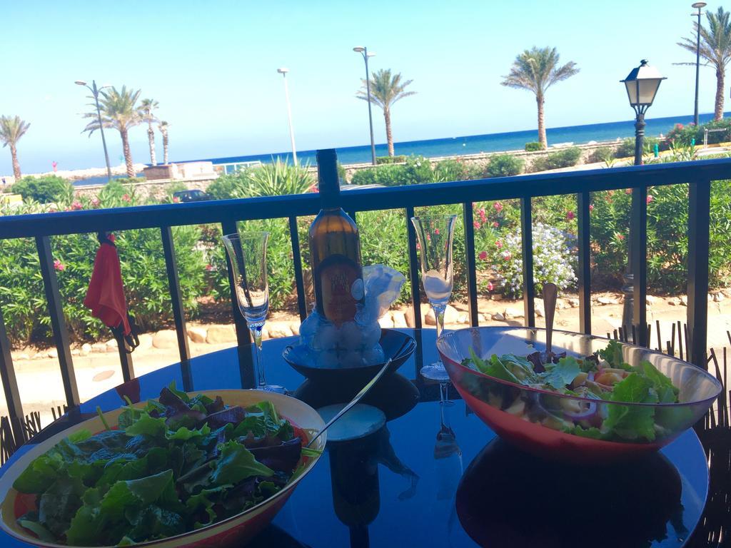 - Vistas Al Mar * Port Saplaya