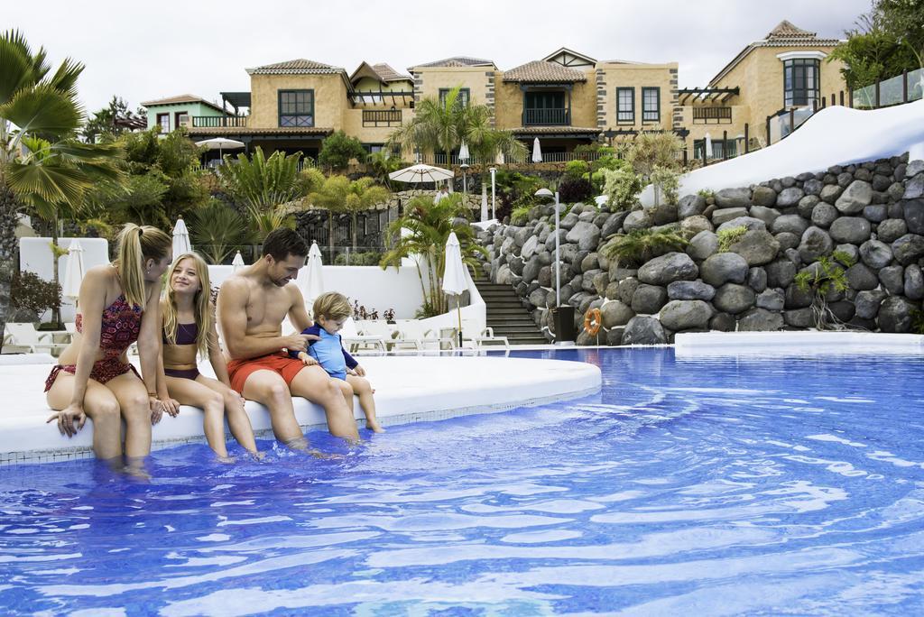 María Hotel