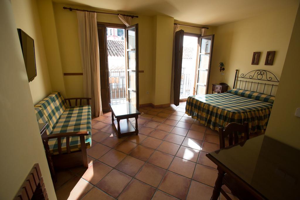 Puerta De La Hotel Grazalema