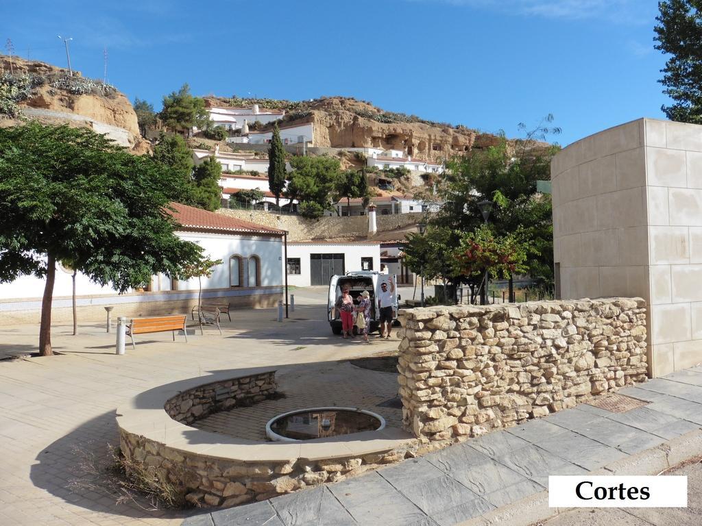 Pensión Rural Montual 2*