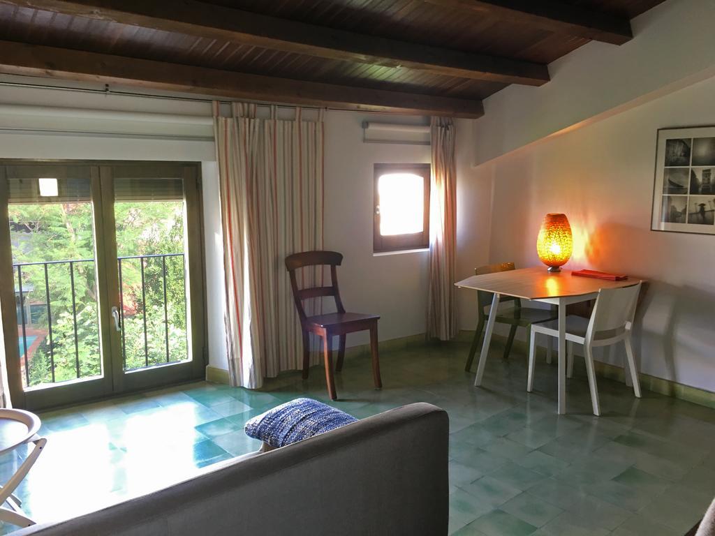 El Baciyelmo Apartment *
