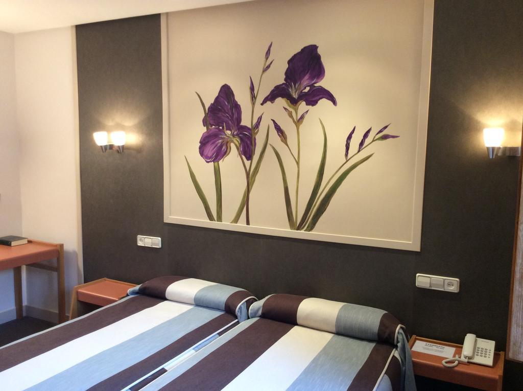 Monasterio De Leyre Hotel 2*