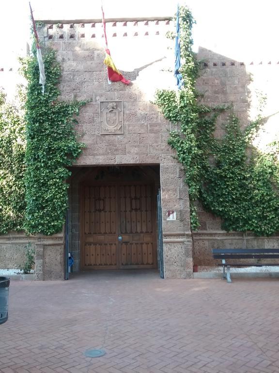 Viñedos Y Bodegas El Castillo Hotel 3*