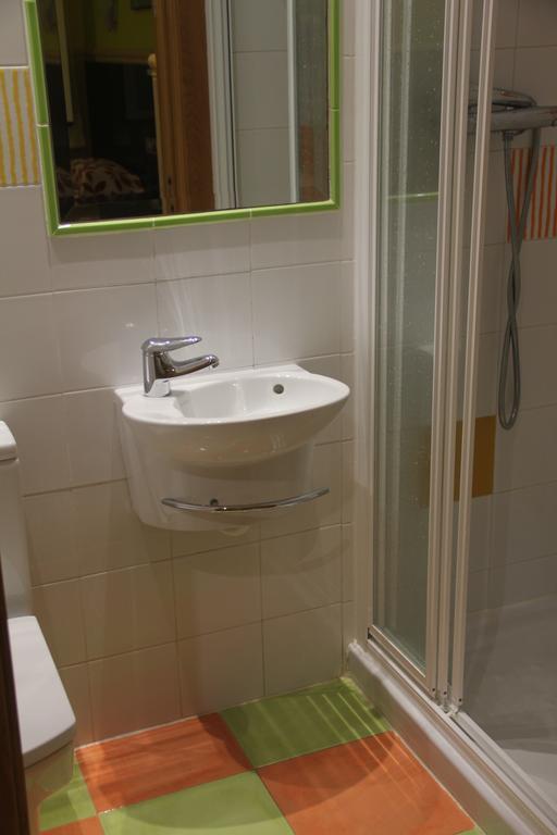 Izar Bat Guest house *